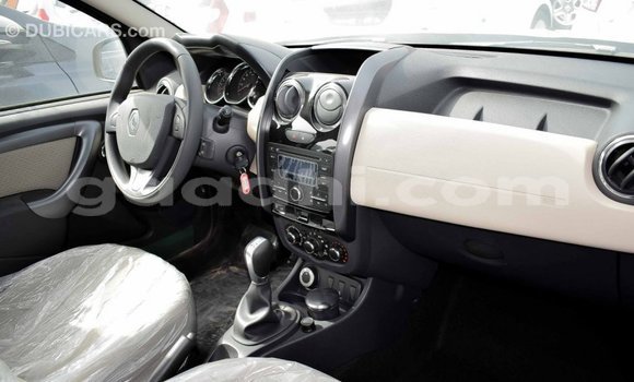 Imported Renault Duster Black Makiinaa iti Import - Dubai keessatti Somalia keessatti Imported Renault Duster Black Makiinaa iti Import - Dubai keessatti Somalia keessatti