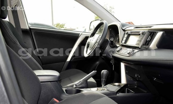 اشتري Imported Toyota HiAce آخر شاحنة في Import - Dubai في الصومال اشتري Imported Toyota HiAce آخر شاحنة في Import - Dubai في الصومال