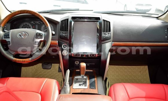 اشتري Imported Toyota Land Cruiser أسود سيارة في Import - Dubai في الصومال اشتري Imported Toyota Land Cruiser أسود سيارة في Import - Dubai في الصومال