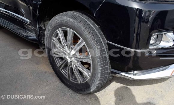اشتري Imported Toyota Land Cruiser أسود سيارة في Import - Dubai في الصومال اشتري Imported Toyota Land Cruiser أسود سيارة في Import - Dubai في الصومال