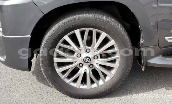 Acheter Import Voiture Toyota Land Cruiser Autre à Import - Dubai, Somalie Acheter Import Voiture Toyota Land Cruiser Autre à Import - Dubai, Somalie