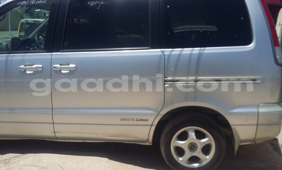 Nunua Ilio tumika Toyota 4Runner Fedha Gari ndani ya Mogadishu nchini Somalia Nunua Ilio tumika Toyota 4Runner Fedha Gari ndani ya Mogadishu nchini Somalia