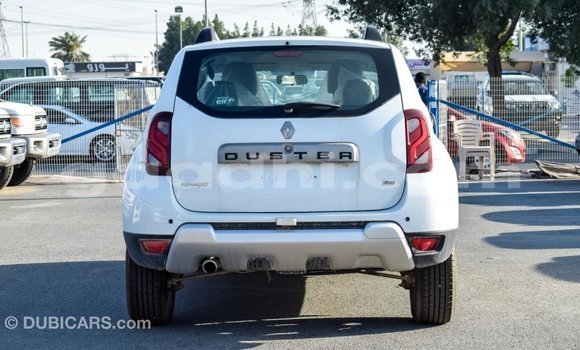 Imported Renault Duster White Makiinaa iti Import - Dubai keessatti Somalia keessatti Imported Renault Duster White Makiinaa iti Import - Dubai keessatti Somalia keessatti