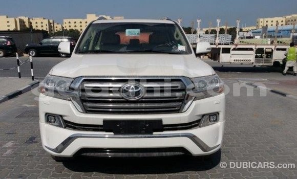 Buy Import Toyota Land Cruiser White Car in Import - Dubai in Somalia Buy Import Toyota Land Cruiser White Car in Import - Dubai in Somalia