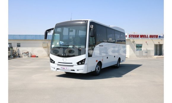 Buy Import Isuzu Rodeo White Car in Import - Dubai in Somalia