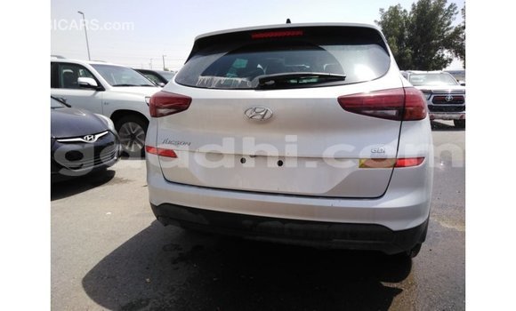 اشتري Imported Hyundai Tucson آخر سيارة في Import - Dubai في الصومال اشتري Imported Hyundai Tucson آخر سيارة في Import - Dubai في الصومال