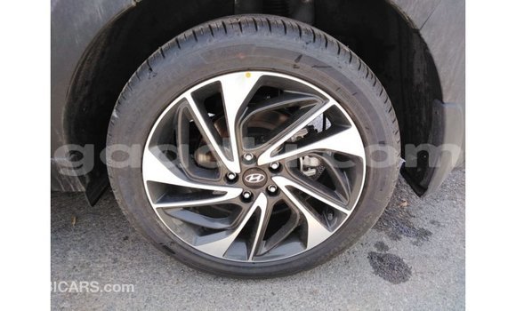 اشتري Imported Hyundai Tucson آخر سيارة في Import - Dubai في الصومال اشتري Imported Hyundai Tucson آخر سيارة في Import - Dubai في الصومال