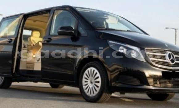 Buy Import Mercedes-Benz 250 Black Car in Import - Dubai in Somalia