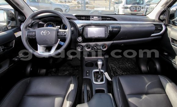 اشتري Imported Toyota Land Cruiser أسود سيارة في Import - Dubai في الصومال اشتري Imported Toyota Land Cruiser أسود سيارة في Import - Dubai في الصومال