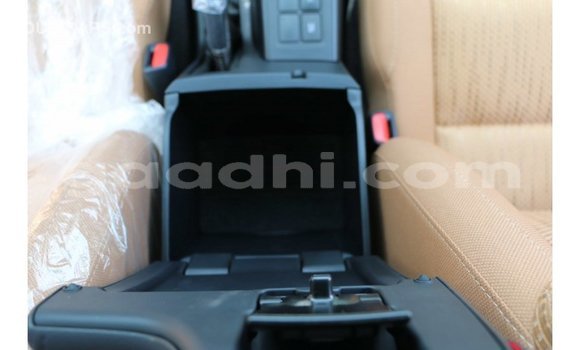 Nunua Imported Toyota Fortuner Nyeusi Gari ndani ya Import - Dubai nchini Somalia Nunua Imported Toyota Fortuner Nyeusi Gari ndani ya Import - Dubai nchini Somalia