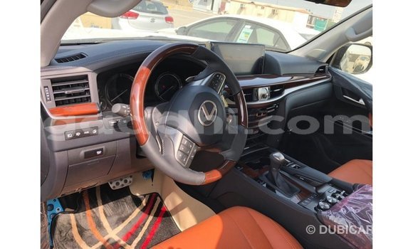 اشتري Imported Lexus LX أبيض سيارة في Import - Dubai في الصومال اشتري Imported Lexus LX أبيض سيارة في Import - Dubai في الصومال