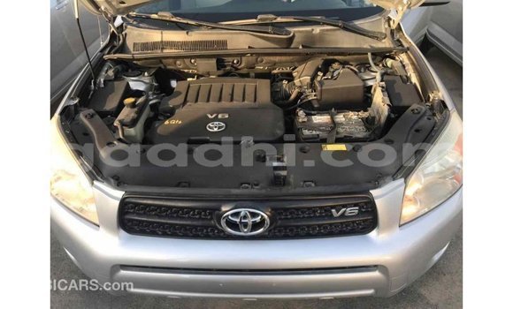 ይግዙ Imported Toyota HiAce ሌላ የጭነት መኪና በ Import - Dubai በ ሶማሊያ ይግዙ Imported Toyota HiAce ሌላ የጭነት መኪና በ Import - Dubai በ ሶማሊያ
