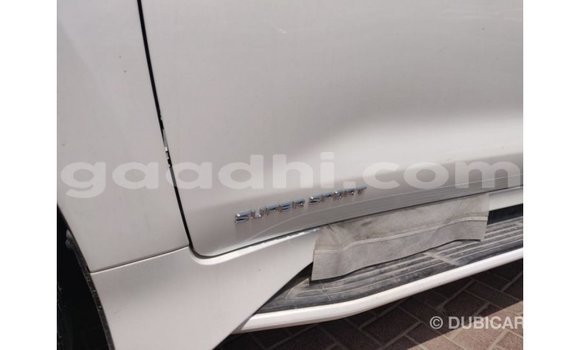 اشتري Imported Lexus LX أبيض سيارة في Import - Dubai في الصومال اشتري Imported Lexus LX أبيض سيارة في Import - Dubai في الصومال