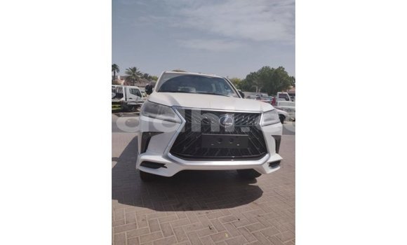 اشتري Imported Lexus LX أبيض سيارة في Import - Dubai في الصومال اشتري Imported Lexus LX أبيض سيارة في Import - Dubai في الصومال