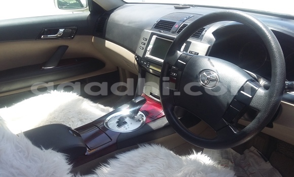 Nunua Ilio tumika Toyota 4Runner Nyeupe Gari ndani ya Mogadishu nchini Somalia Nunua Ilio tumika Toyota 4Runner Nyeupe Gari ndani ya Mogadishu nchini Somalia