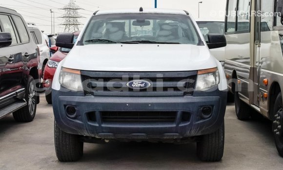 ይግዙ Imported Ford Ranger ነጭ መኪና በ Import - Dubai በ ሶማሊያ ይግዙ Imported Ford Ranger ነጭ መኪና በ Import - Dubai በ ሶማሊያ