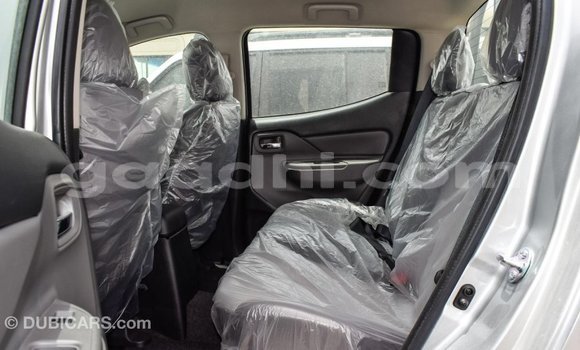 Imported Mitsubishi L200 Other Makiinaa iti Import - Dubai keessatti Somalia keessatti Imported Mitsubishi L200 Other Makiinaa iti Import - Dubai keessatti Somalia keessatti