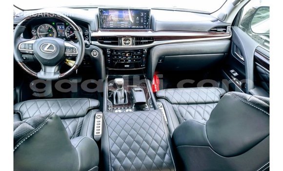 اشتري Imported Lexus LX آخر سيارة في Import - Dubai في الصومال اشتري Imported Lexus LX آخر سيارة في Import - Dubai في الصومال