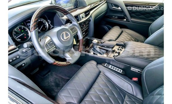 اشتري Imported Lexus LX آخر سيارة في Import - Dubai في الصومال اشتري Imported Lexus LX آخر سيارة في Import - Dubai في الصومال