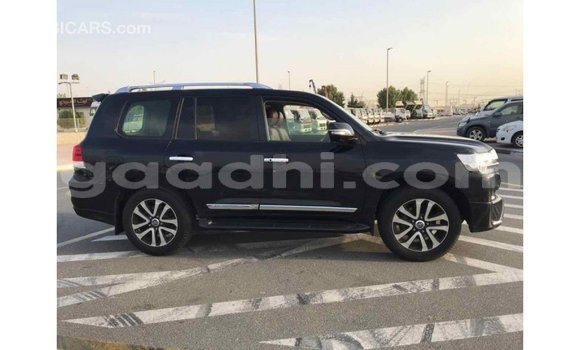 اشتري Imported Toyota Land Cruiser أسود سيارة في Import - Dubai في الصومال اشتري Imported Toyota Land Cruiser أسود سيارة في Import - Dubai في الصومال