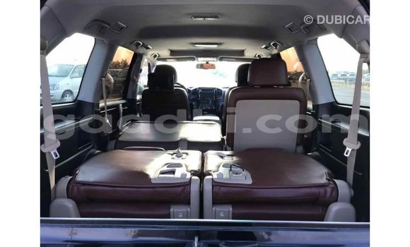 اشتري Imported Toyota Land Cruiser أسود سيارة في Import - Dubai في الصومال اشتري Imported Toyota Land Cruiser أسود سيارة في Import - Dubai في الصومال