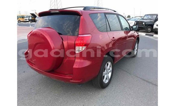 اشتري Imported Toyota HiAce أحمر شاحنة في Import - Dubai في الصومال اشتري Imported Toyota HiAce أحمر شاحنة في Import - Dubai في الصومال