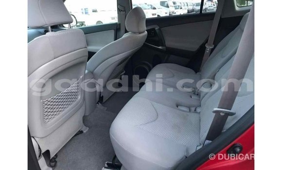 اشتري Imported Toyota HiAce أحمر شاحنة في Import - Dubai في الصومال اشتري Imported Toyota HiAce أحمر شاحنة في Import - Dubai في الصومال