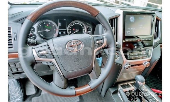 اشتري Imported Toyota Land Cruiser أسود سيارة في Import - Dubai في الصومال اشتري Imported Toyota Land Cruiser أسود سيارة في Import - Dubai في الصومال
