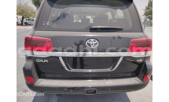 اشتري Imported Toyota Land Cruiser أسود سيارة في Import - Dubai في الصومال اشتري Imported Toyota Land Cruiser أسود سيارة في Import - Dubai في الصومال