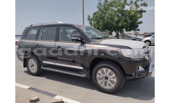 اشتري Imported Toyota Land Cruiser أسود سيارة في Import - Dubai في الصومال اشتري Imported Toyota Land Cruiser أسود سيارة في Import - Dubai في الصومال