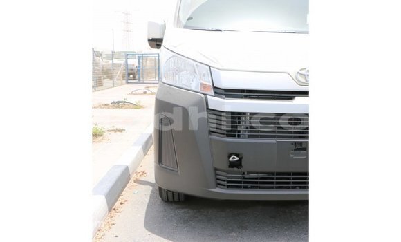 Buy Import Toyota Hiace White Car in Import - Dubai in Somalia Buy Import Toyota Hiace White Car in Import - Dubai in Somalia