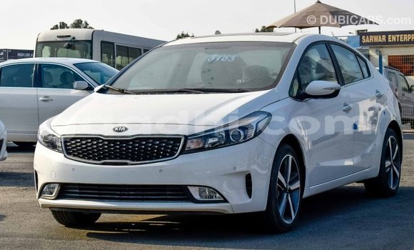 Acheter Import Voiture Kia Cerato Blanc à Import - Dubai, Somalie Acheter Import Voiture Kia Cerato Blanc à Import - Dubai, Somalie