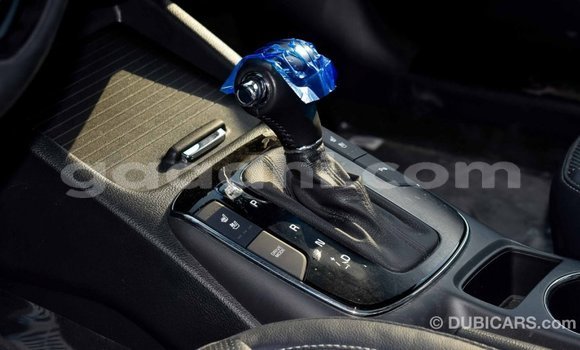 Acheter Import Voiture Kia Cerato Blanc à Import - Dubai, Somalie Acheter Import Voiture Kia Cerato Blanc à Import - Dubai, Somalie