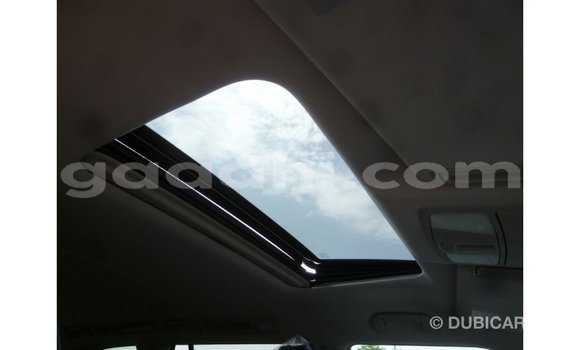 Acheter Import Voiture Nissan Patrol Blanc à Import - Dubai, Somalie Acheter Import Voiture Nissan Patrol Blanc à Import - Dubai, Somalie