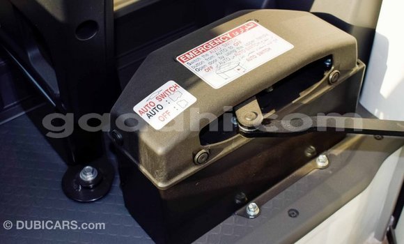 Acheter Import Voiture Toyota Coaster Blanc à Import - Dubai, Somalie Acheter Import Voiture Toyota Coaster Blanc à Import - Dubai, Somalie