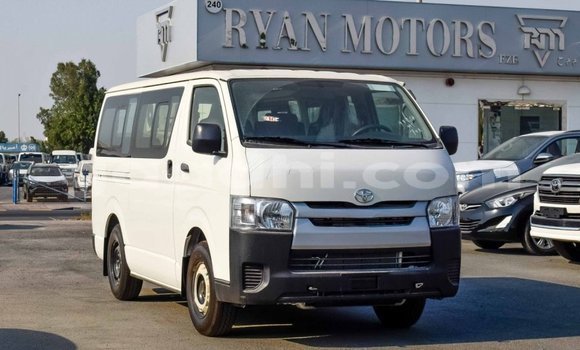اشتري Imported Toyota Hiace أبيض سيارة في Import - Dubai في الصومال اشتري Imported Toyota Hiace أبيض سيارة في Import - Dubai في الصومال