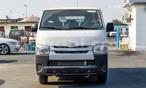 اشتري Imported Toyota Hiace أبيض سيارة في Import - Dubai في الصومال اشتري Imported Toyota Hiace أبيض سيارة في Import - Dubai في الصومال