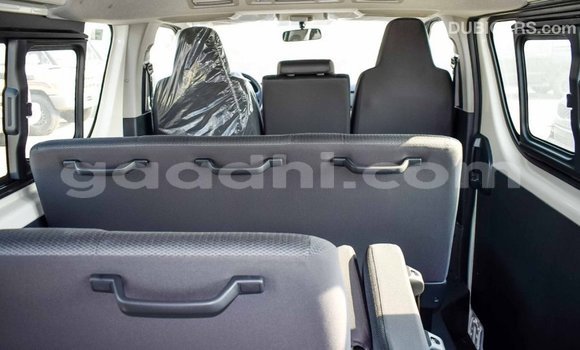 اشتري Imported Toyota Hiace أبيض سيارة في Import - Dubai في الصومال اشتري Imported Toyota Hiace أبيض سيارة في Import - Dubai في الصومال