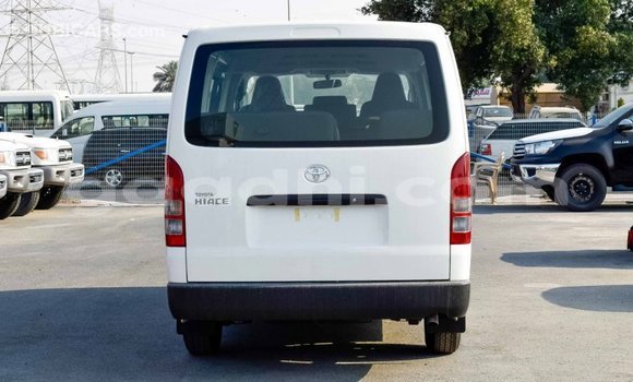 اشتري Imported Toyota Hiace أبيض سيارة في Import - Dubai في الصومال اشتري Imported Toyota Hiace أبيض سيارة في Import - Dubai في الصومال