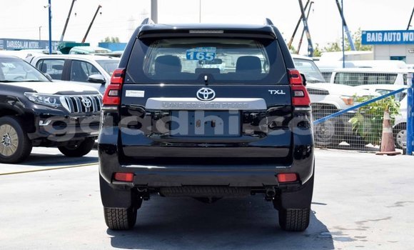 Nunua Mpya Toyota Land Cruiser Prado Nyeusi Gari ndani ya Import - Dubai nchini Somalia Nunua Mpya Toyota Land Cruiser Prado Nyeusi Gari ndani ya Import - Dubai nchini Somalia