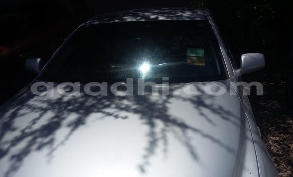 Nunua Ilio tumika Toyota 4Runner Fedha Gari ndani ya Mogadishu nchini Somalia Nunua Ilio tumika Toyota 4Runner Fedha Gari ndani ya Mogadishu nchini Somalia