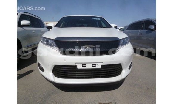 ይግዙ Imported Toyota Harrier ነጭ መኪና በ Import - Dubai በ ሶማሊያ ይግዙ Imported Toyota Harrier ነጭ መኪና በ Import - Dubai በ ሶማሊያ