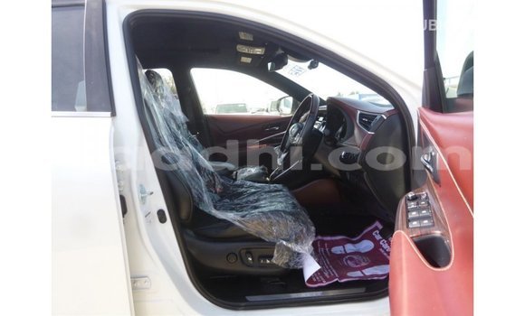 ይግዙ Imported Toyota Harrier ነጭ መኪና በ Import - Dubai በ ሶማሊያ ይግዙ Imported Toyota Harrier ነጭ መኪና በ Import - Dubai በ ሶማሊያ