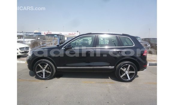 Acheter Import Voiture Volkswagen Touareg Noir à Import - Dubai, Somalie Acheter Import Voiture Volkswagen Touareg Noir à Import - Dubai, Somalie