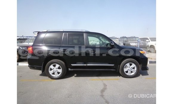 Acheter Import Voiture Toyota Land Cruiser Noir à Import - Dubai, Somalie Acheter Import Voiture Toyota Land Cruiser Noir à Import - Dubai, Somalie