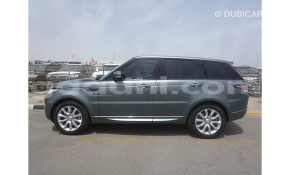 Acheter Import Voiture Land Rover Range Rover Vert à Import - Dubai, Somalie Acheter Import Voiture Land Rover Range Rover Vert à Import - Dubai, Somalie