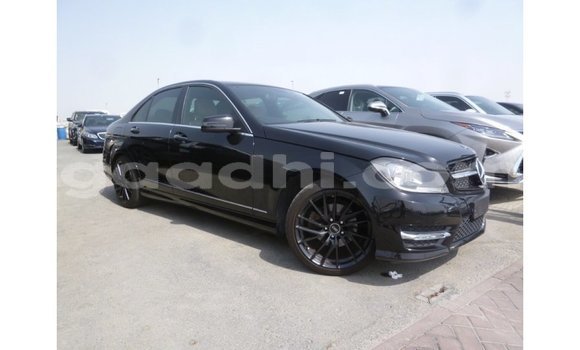 Buy Import Mercedes-Benz 190 Black Car in Import - Dubai in Somalia