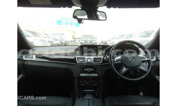 ይግዙ Imported Mercedes-Benz 200 ሰማያዊ መኪና በ Import - Dubai በ ሶማሊያ ይግዙ Imported Mercedes-Benz 200 ሰማያዊ መኪና በ Import - Dubai በ ሶማሊያ