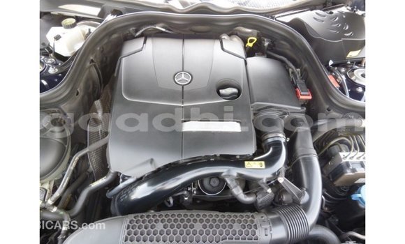 ይግዙ Imported Mercedes-Benz 200 ሰማያዊ መኪና በ Import - Dubai በ ሶማሊያ ይግዙ Imported Mercedes-Benz 200 ሰማያዊ መኪና በ Import - Dubai በ ሶማሊያ