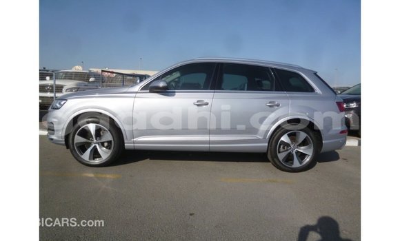 Acheter Import Voiture Audi Q7 Autre à Import - Dubai, Somalie Acheter Import Voiture Audi Q7 Autre à Import - Dubai, Somalie